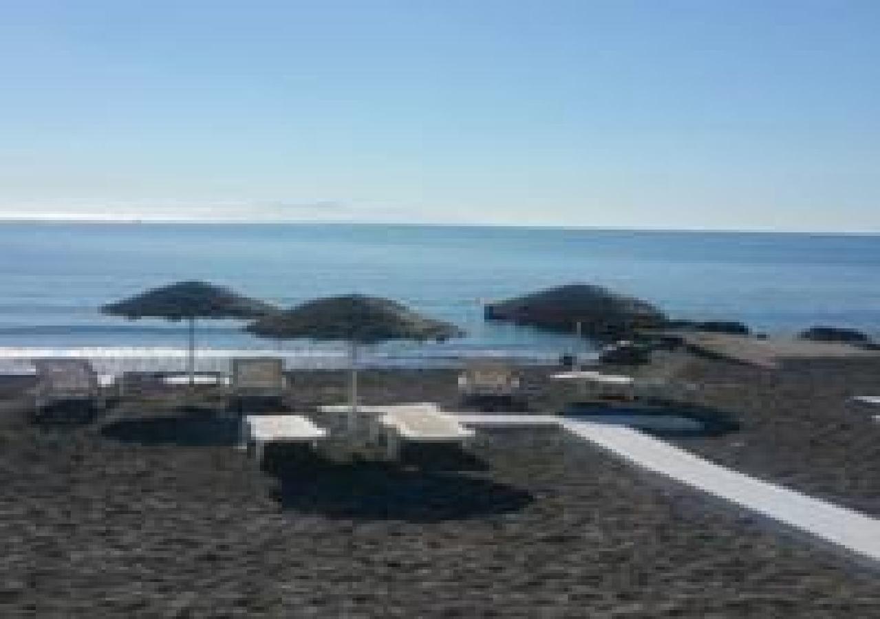 Geomare Beach House Monolithos Extérieur photo